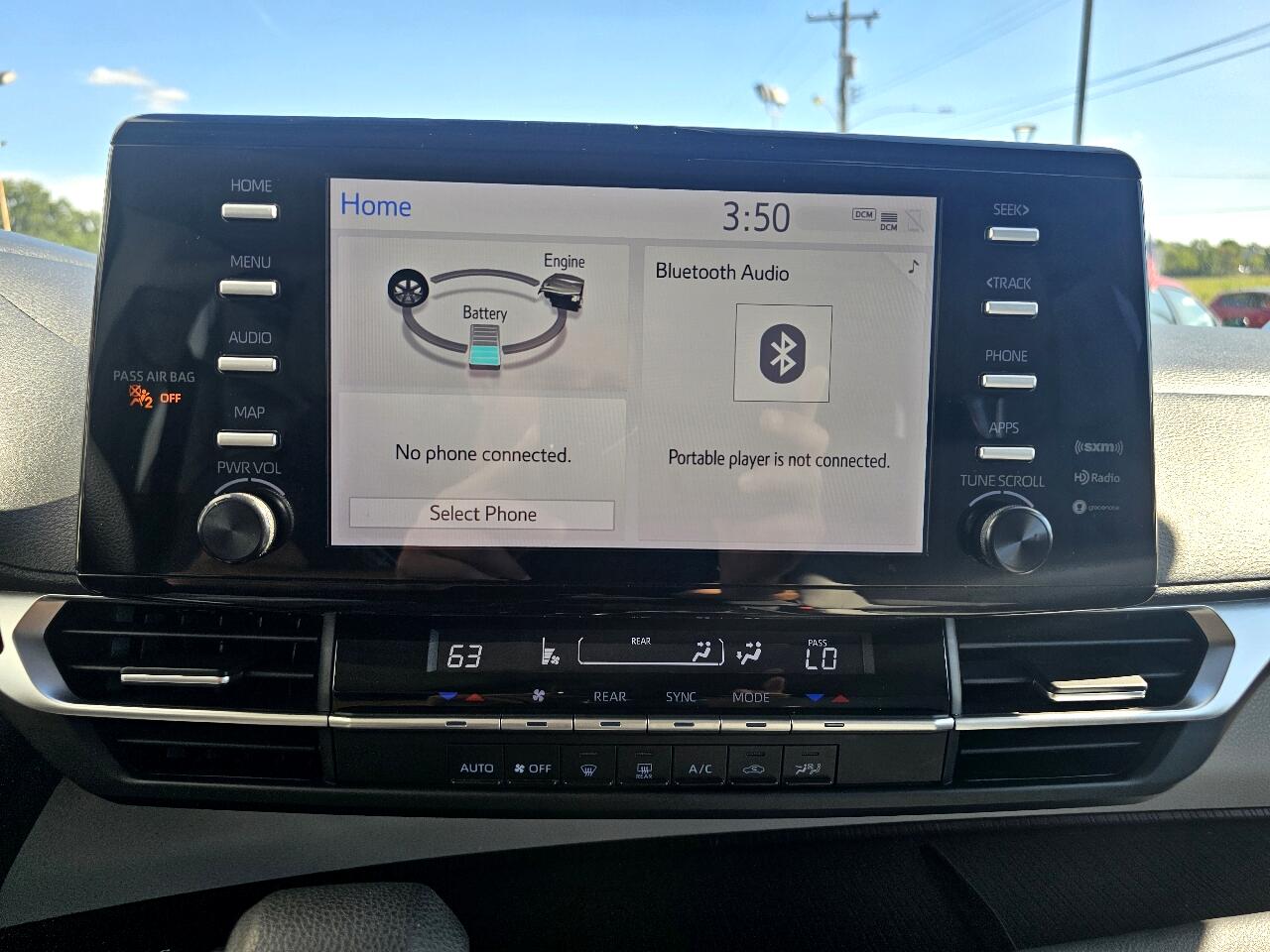 2021 Toyota Sienna LE photo 48