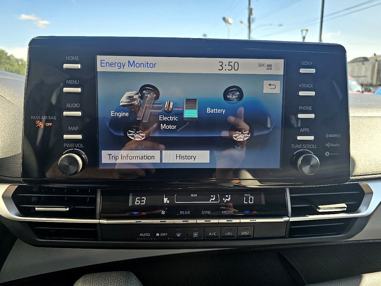 2021 Toyota Sienna LE photo 49