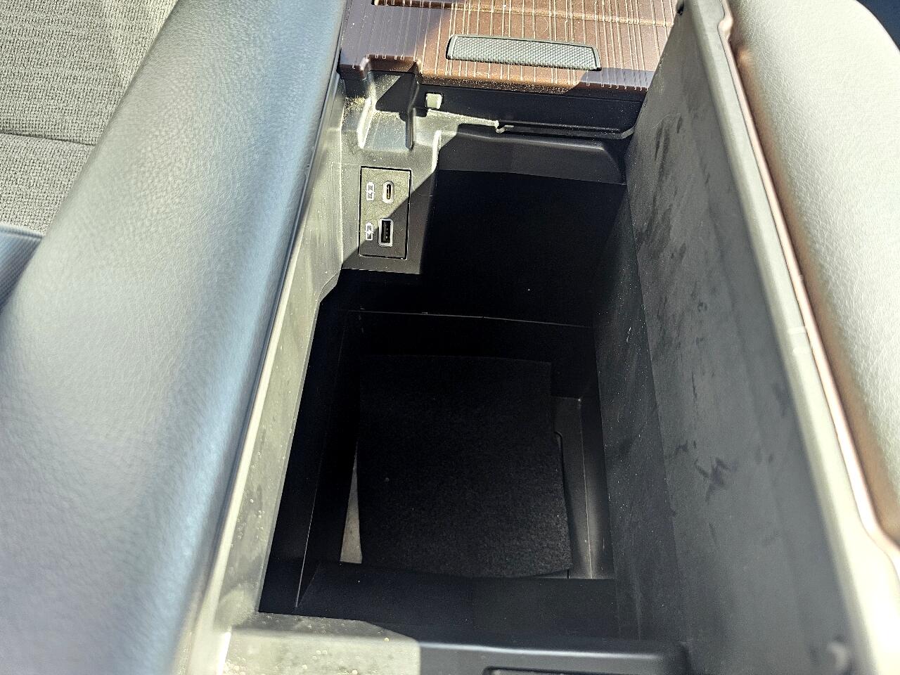 2021 Toyota Sienna LE photo 55