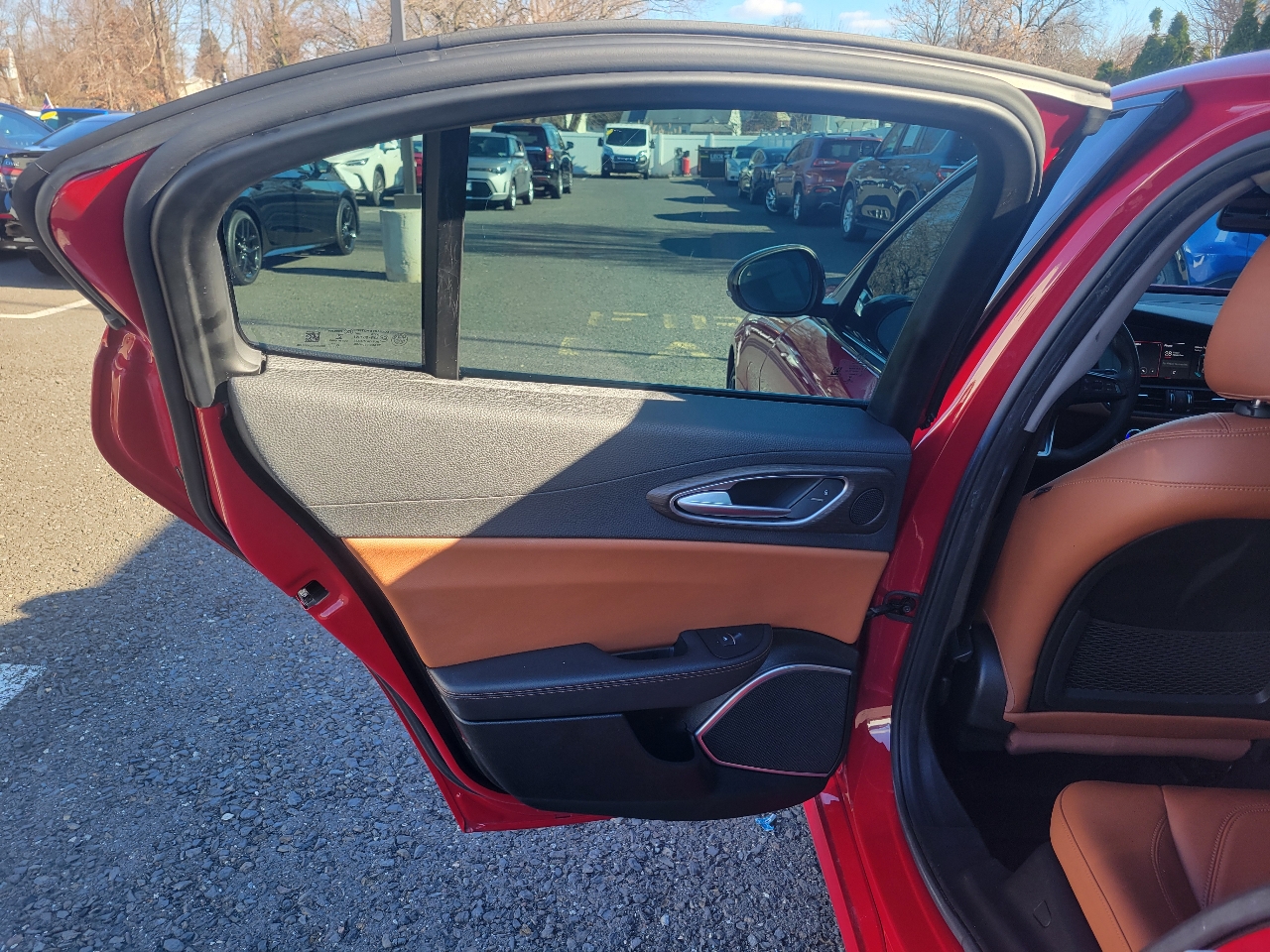 Alfa Romeo Giulia Ti RWD 2020