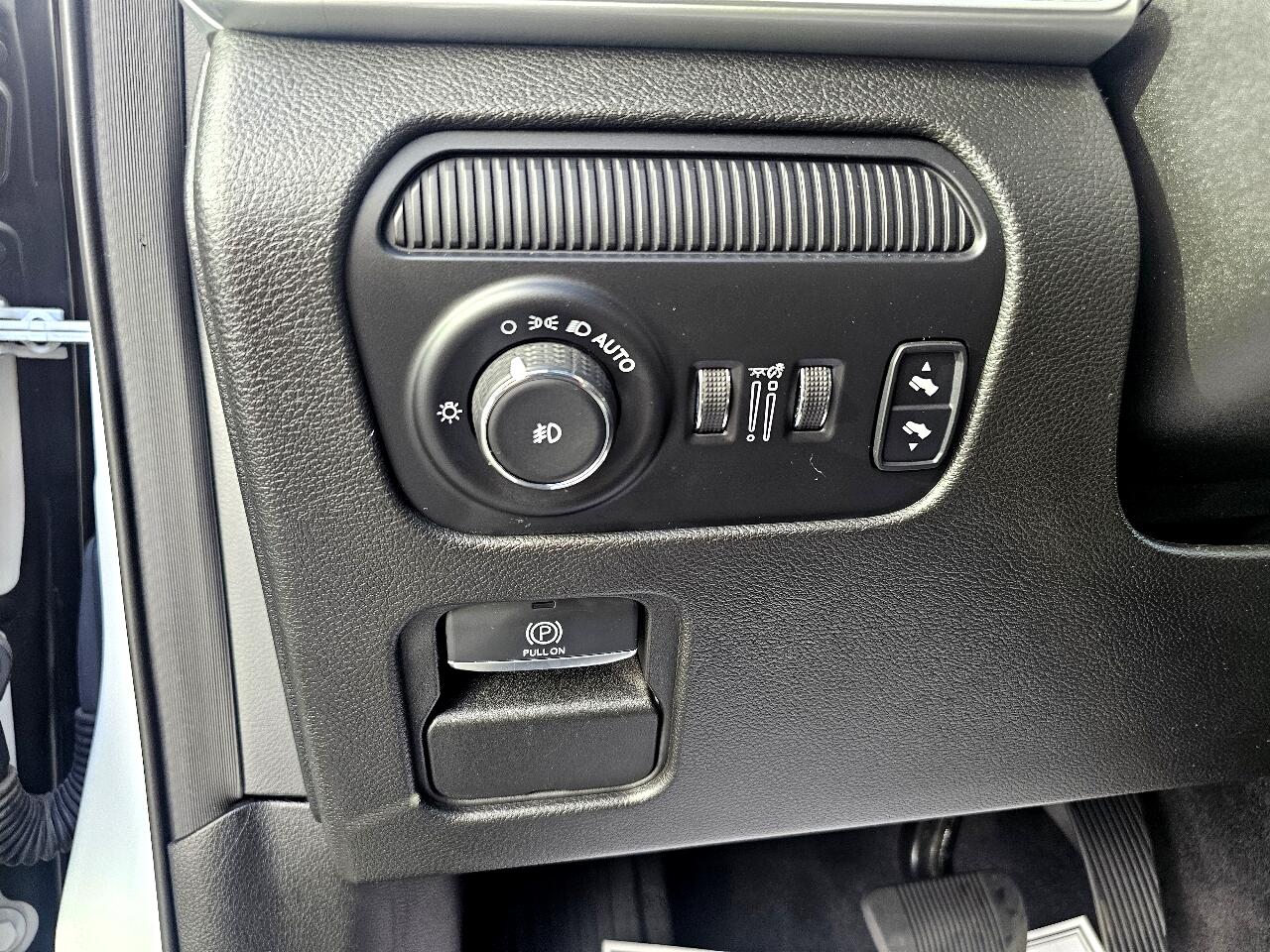 2023 Jeep Wagoneer L Series II photo 56