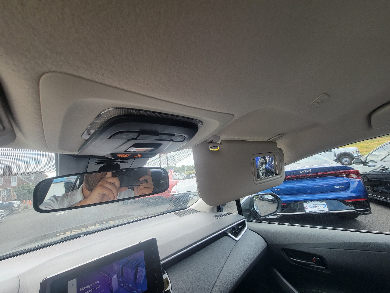 Toyota Corolla LE CVT (Natl) 2024 Toyota Corolla LE CVT (Natl) 2024