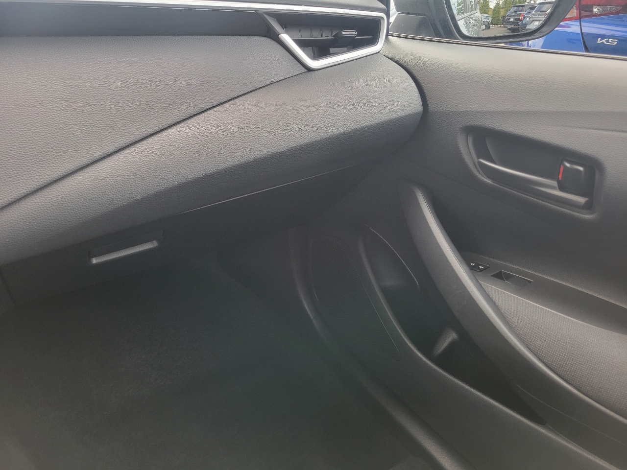 Toyota Corolla LE CVT (Natl) 2024 Toyota Corolla LE CVT (Natl) 2024