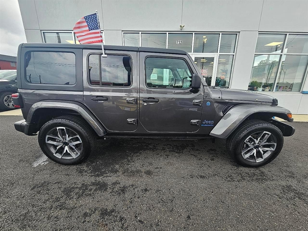 Jeep Wrangler 4xe Sport S 4x4 2024