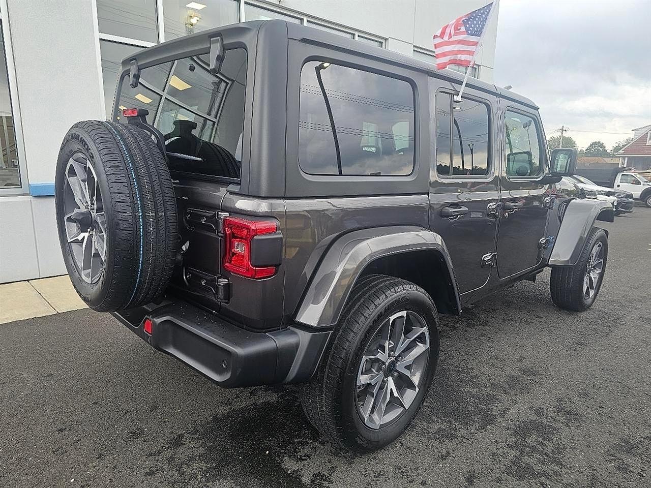 Jeep Wrangler 4xe Sport S 4x4 2024