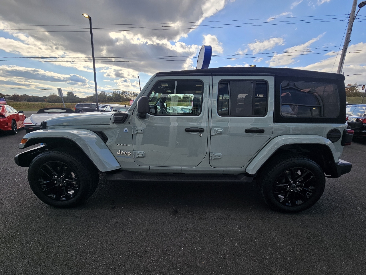 Jeep Wrangler 4xe Sahara 4x4 2024 Jeep Wrangler 4xe Sahara 4x4 2024