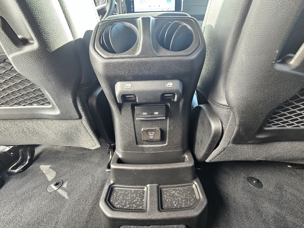 Jeep Wrangler 4xe Sahara 4x4 2024 Jeep Wrangler 4xe Sahara 4x4 2024
