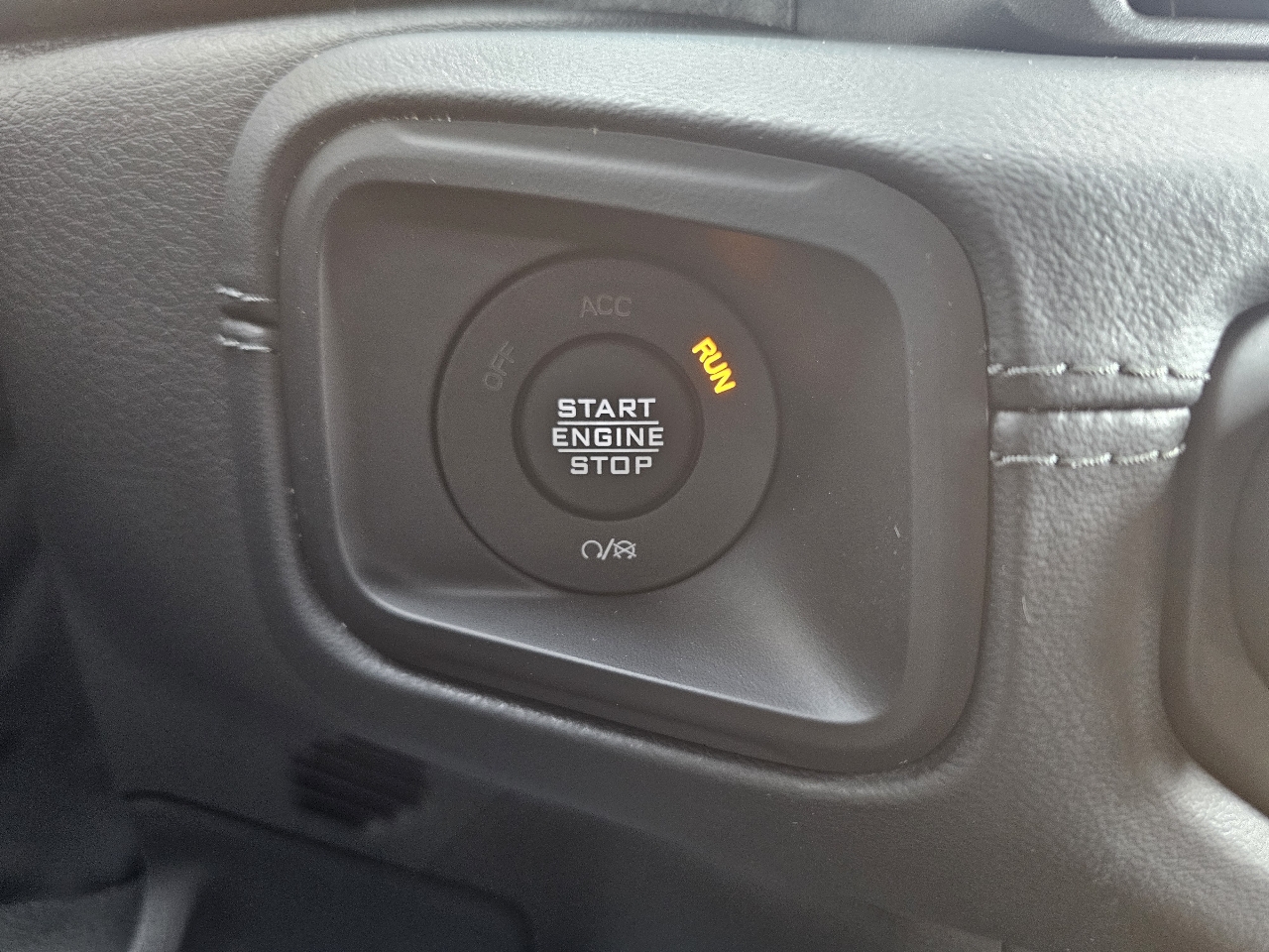 Jeep Wrangler 4xe Sahara 4x4 2024 Jeep Wrangler 4xe Sahara 4x4 2024