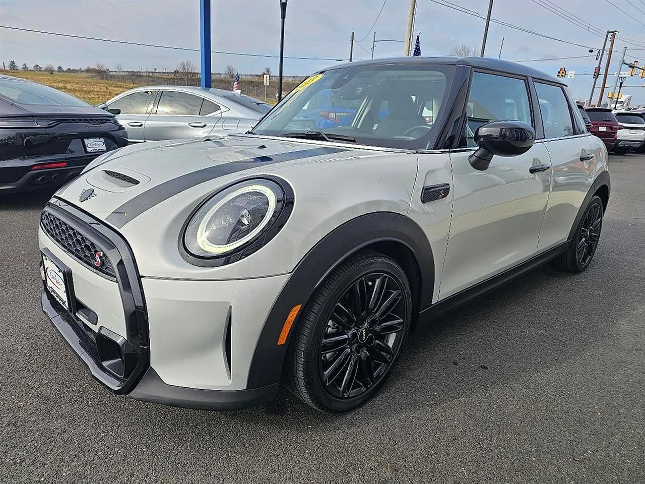 MINI Hardtop 4 Door Cooper S FWD 2023