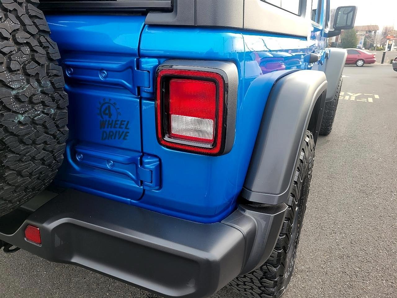 Jeep Wrangler 4xe Willys 4x4 2024