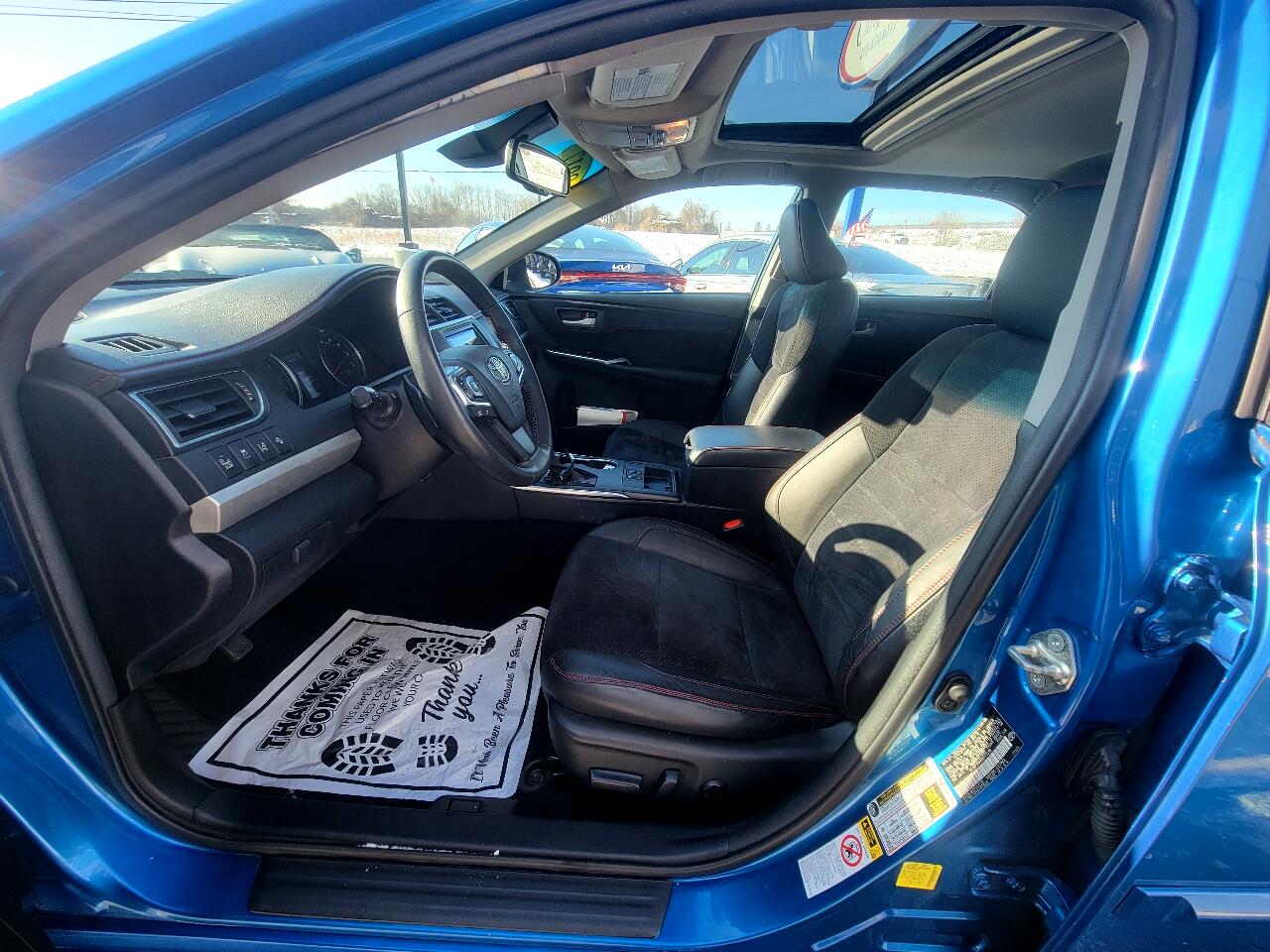 Toyota Camry XSE (Natl) 2017