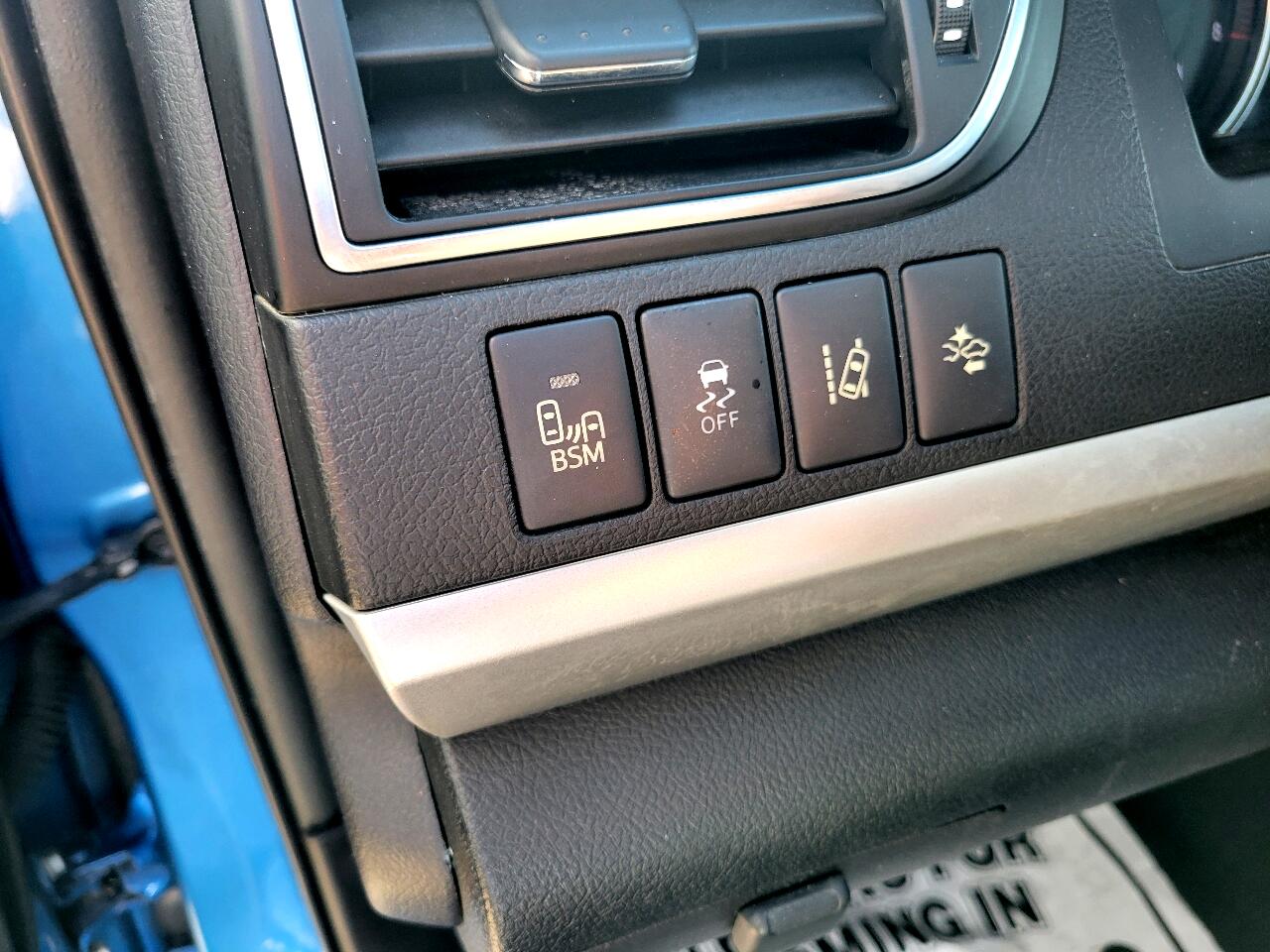 Toyota Camry XSE (Natl) 2017