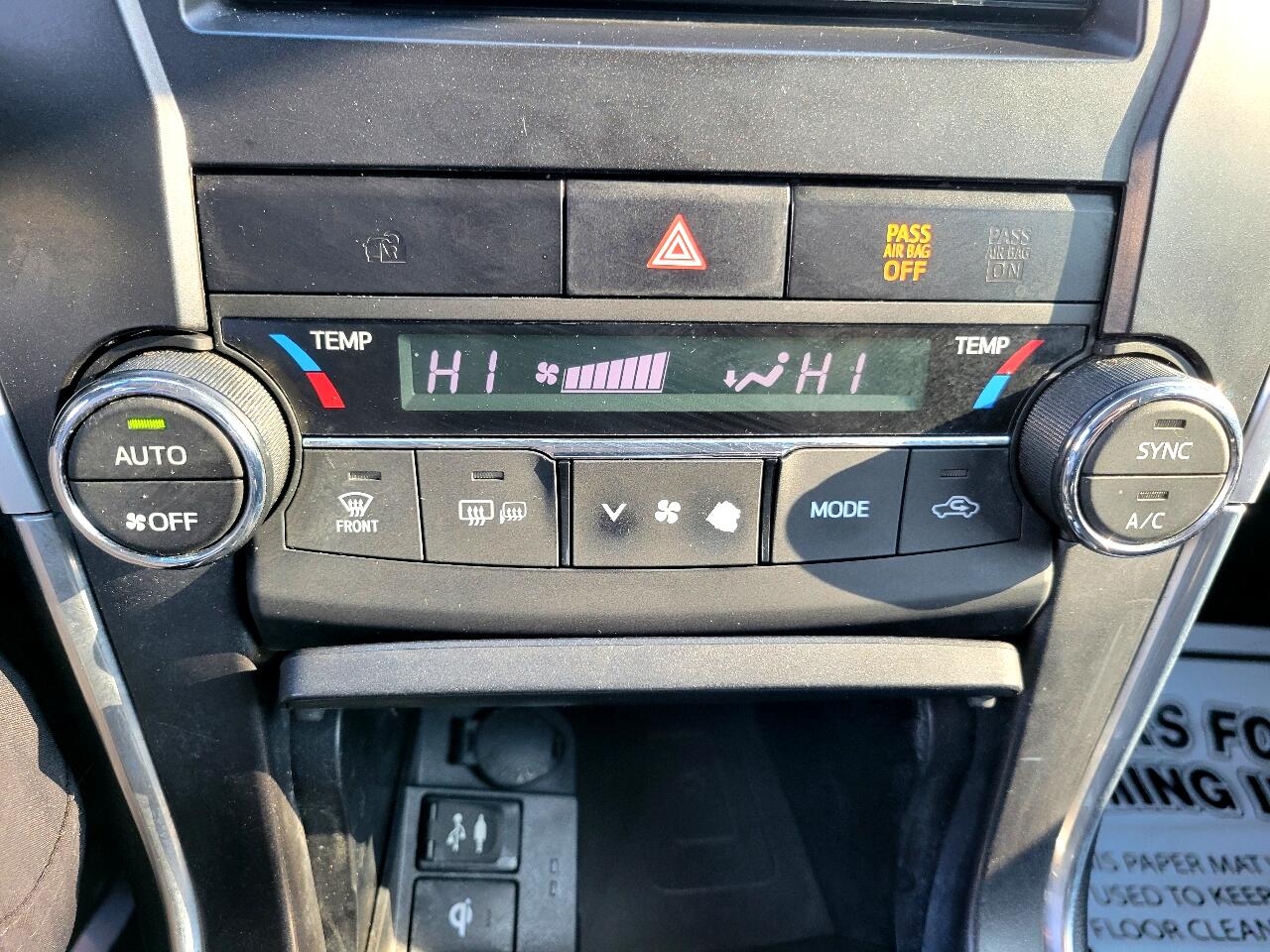 Toyota Camry XSE (Natl) 2017