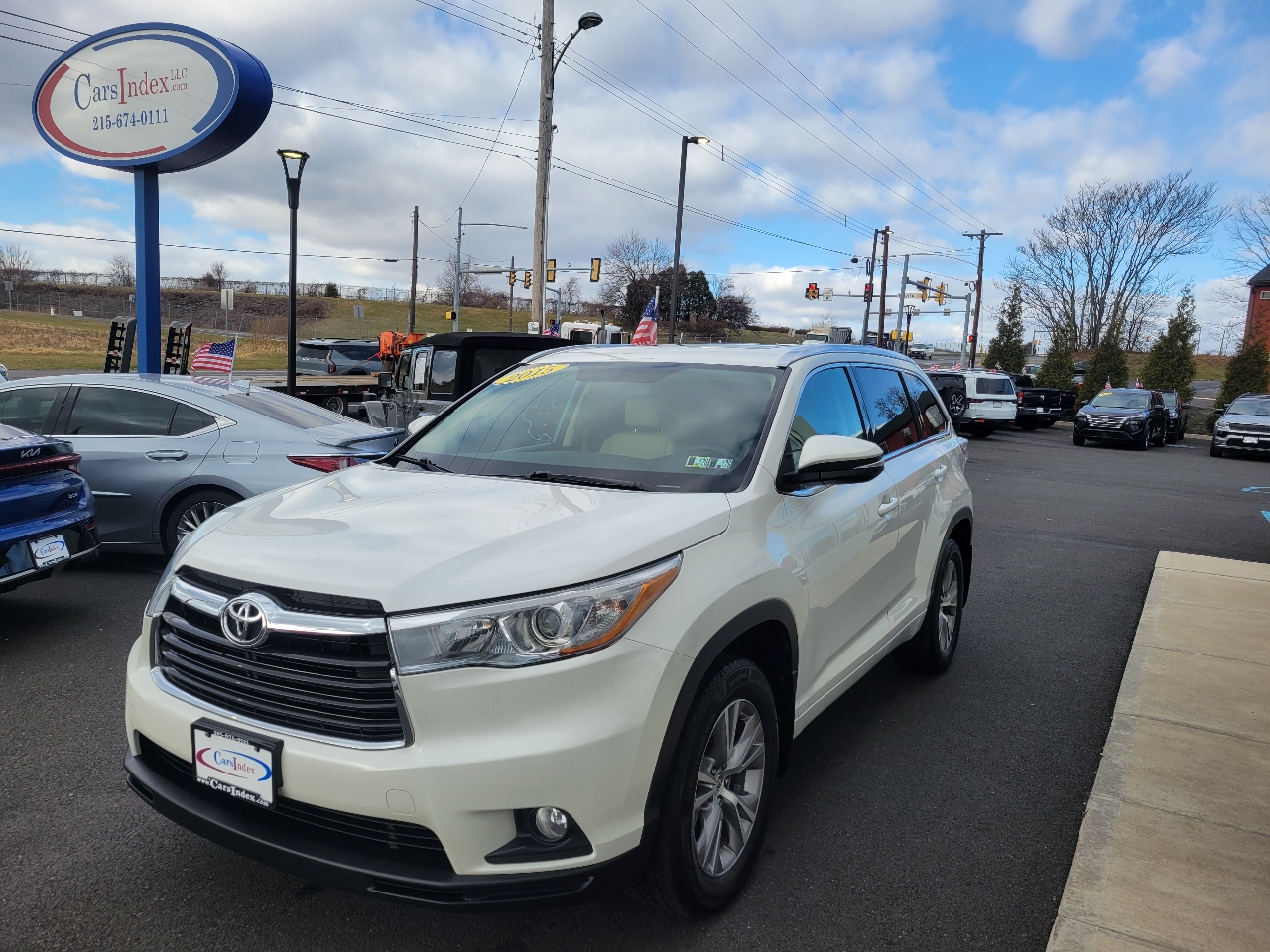 Toyota Highlander AWD 4dr V6 XLE (Natl) 2015