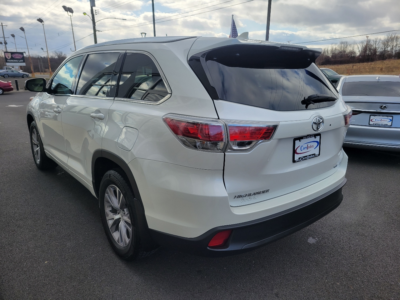 Toyota Highlander AWD 4dr V6 XLE (Natl) 2015