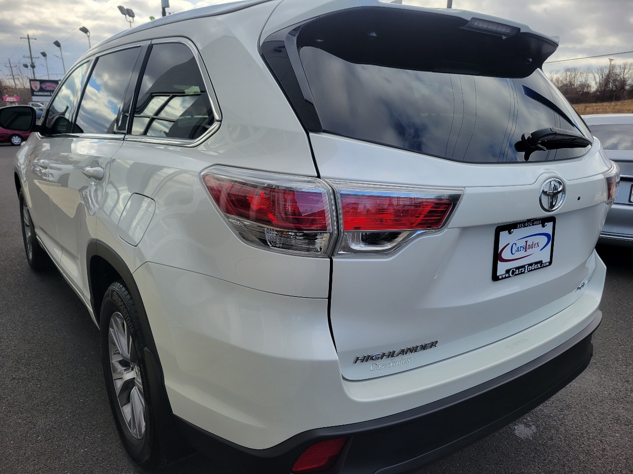 Toyota Highlander AWD 4dr V6 XLE (Natl) 2015