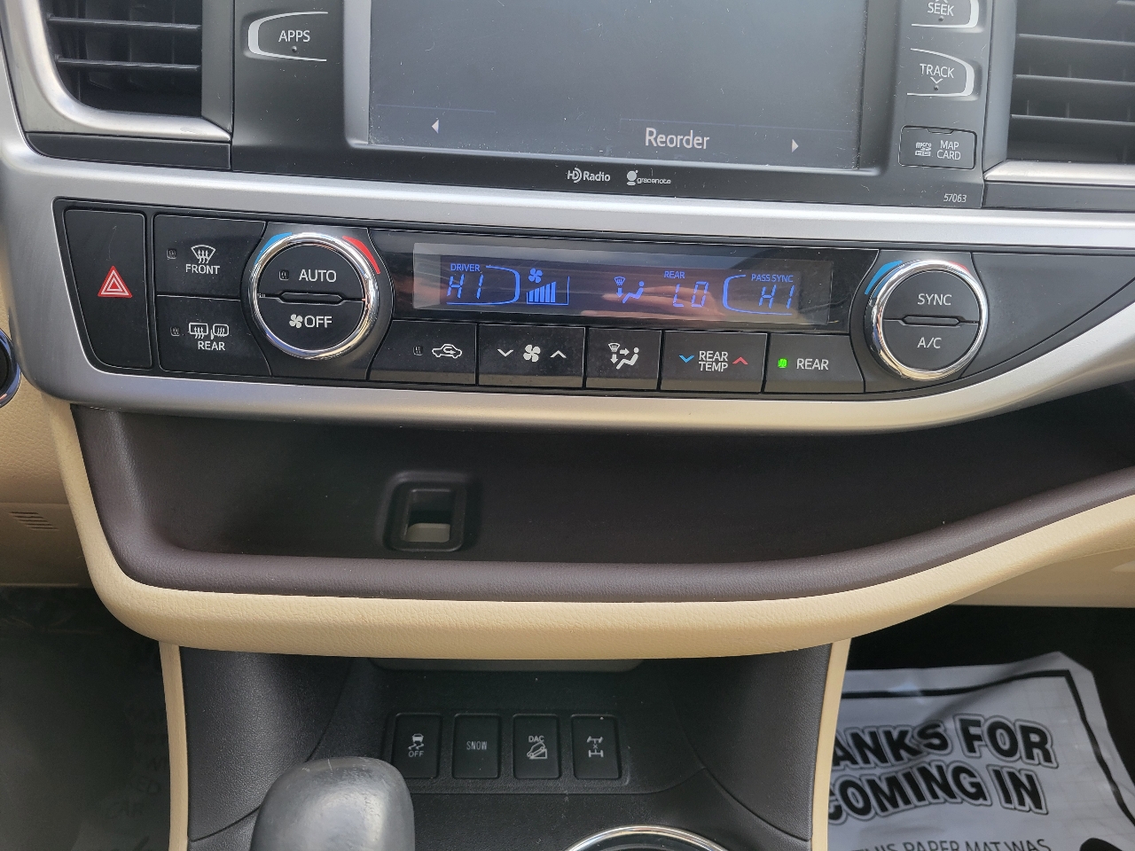 Toyota Highlander AWD 4dr V6 XLE (Natl) 2015