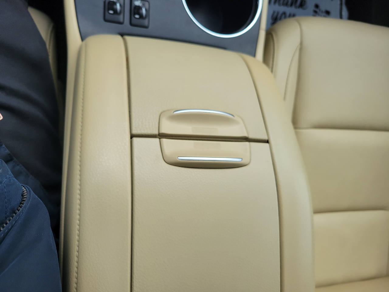 Toyota Highlander AWD 4dr V6 XLE (Natl) 2015