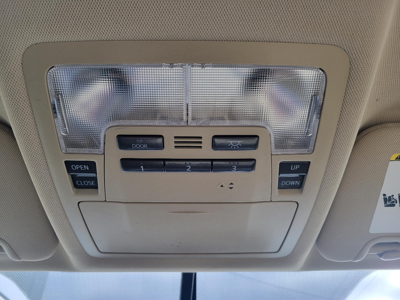 Toyota Highlander AWD 4dr V6 XLE (Natl) 2015