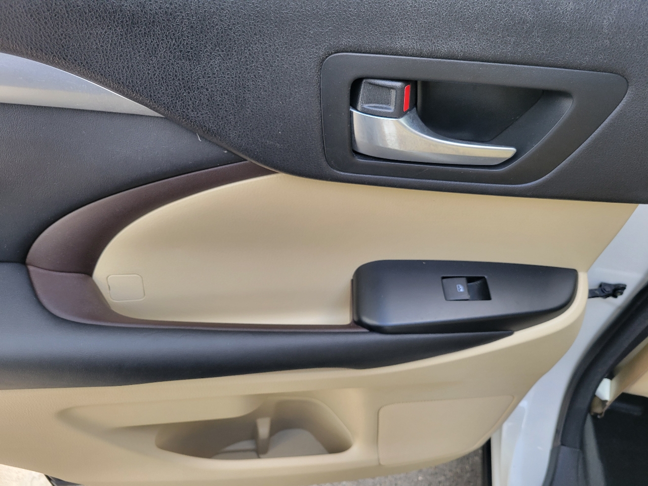 Toyota Highlander AWD 4dr V6 XLE (Natl) 2015