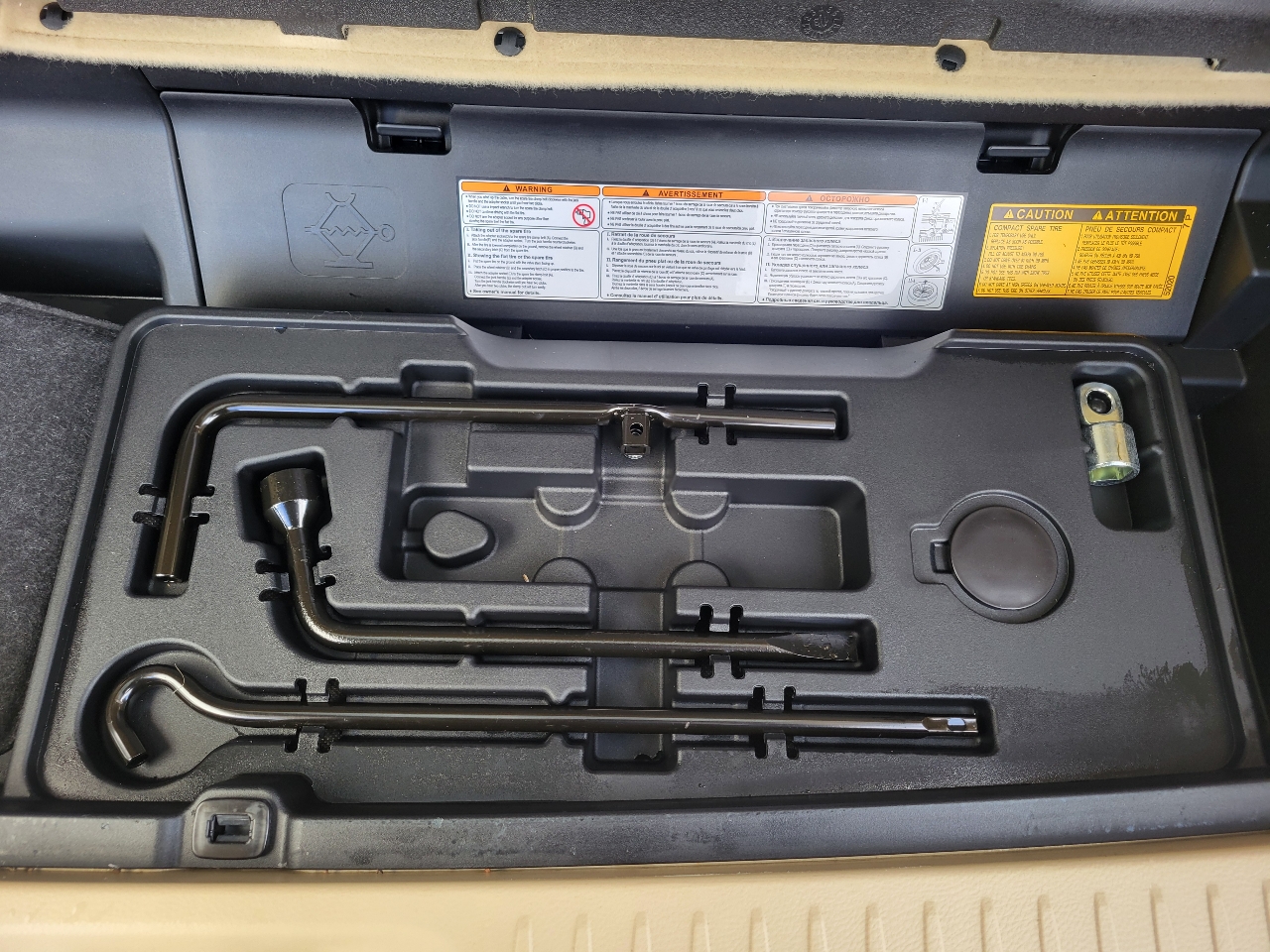 Toyota Highlander AWD 4dr V6 XLE (Natl) 2015