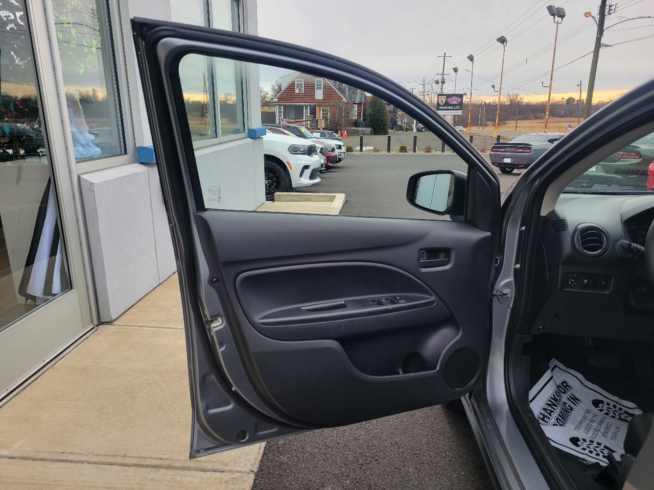 Mitsubishi Mirage ES 4D Hatchback 2022