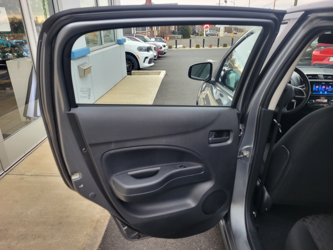 Mitsubishi Mirage ES 4D Hatchback 2022