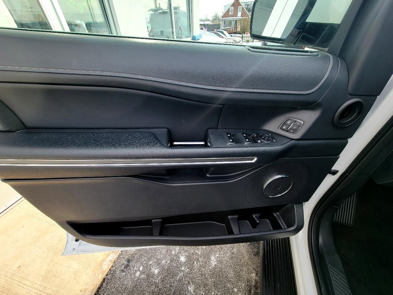 Ford Expedition Max XLT 4x2 2024