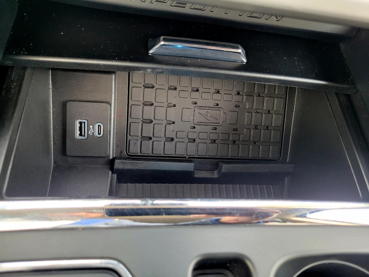 Ford Expedition Max XLT 4x2 2024