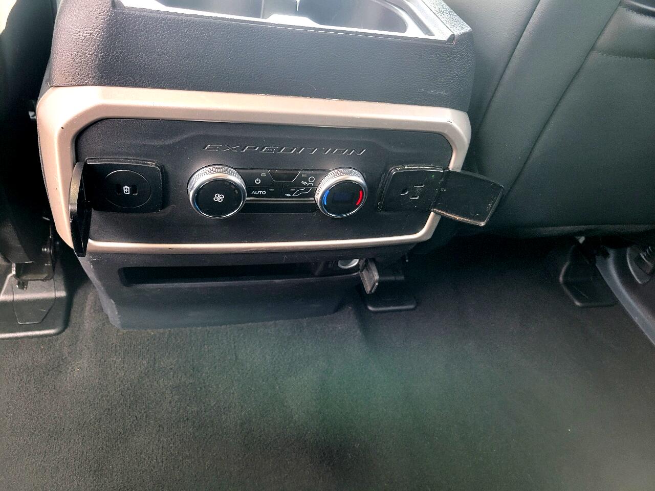 Ford Expedition Max XLT 4x2 2024