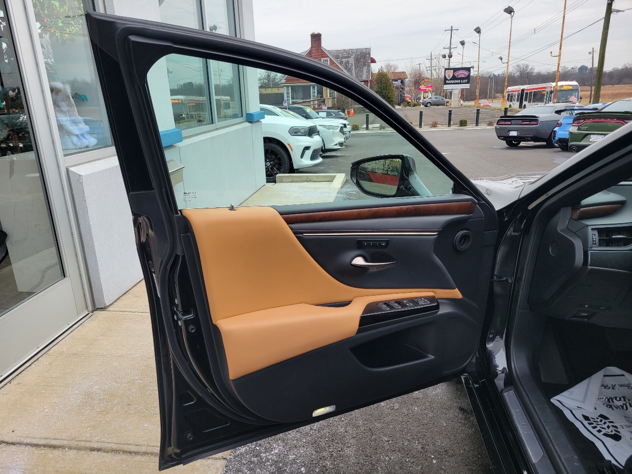 Lexus ES 250 Premium 2023