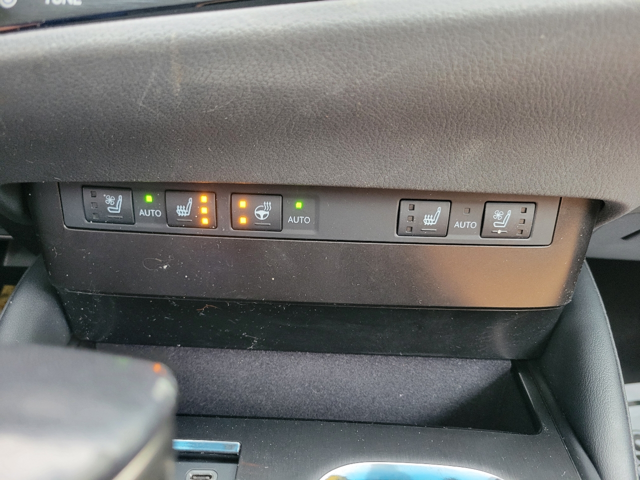 Lexus ES 250 Premium 2023