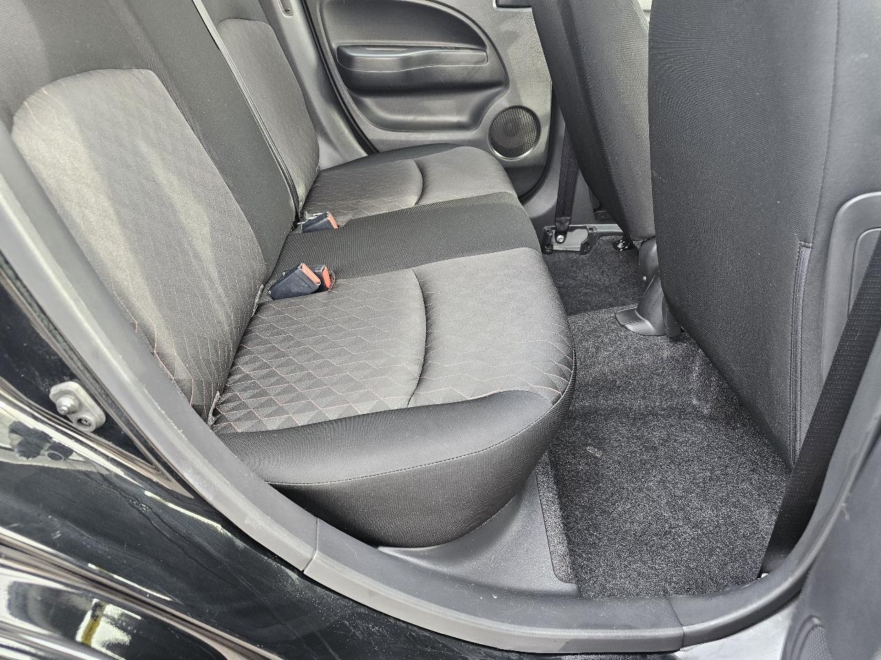 Mitsubishi Mirage ES CVT 2021