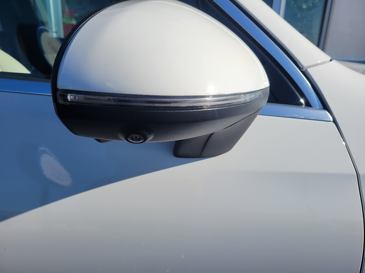 Mercedes-Benz GLC  2023