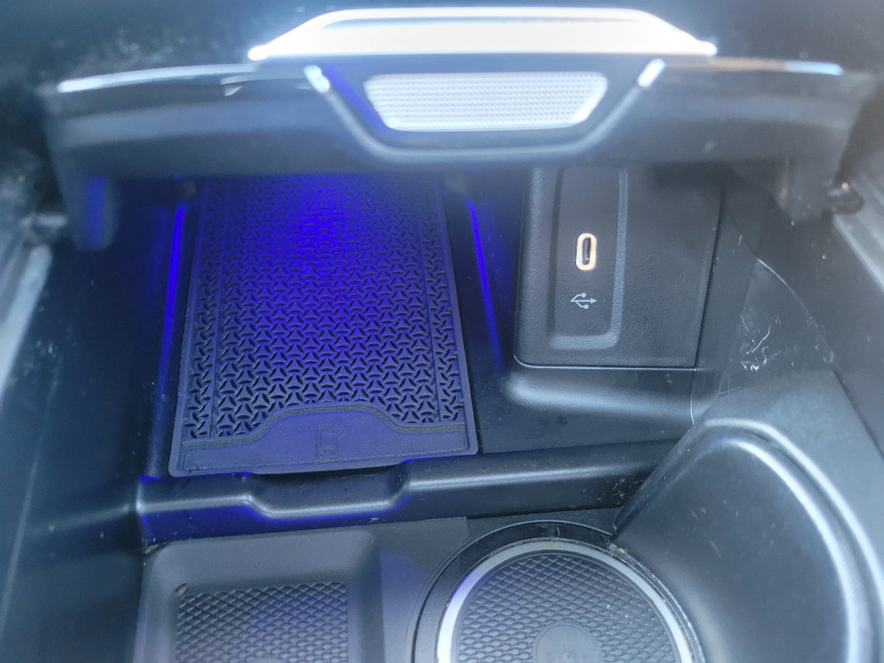 Mercedes-Benz GLC  2023