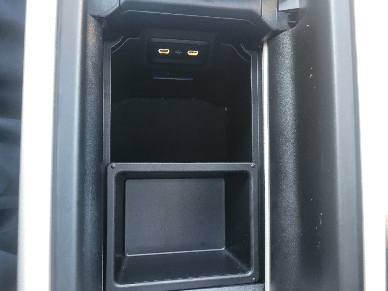 Mercedes-Benz GLC  2023