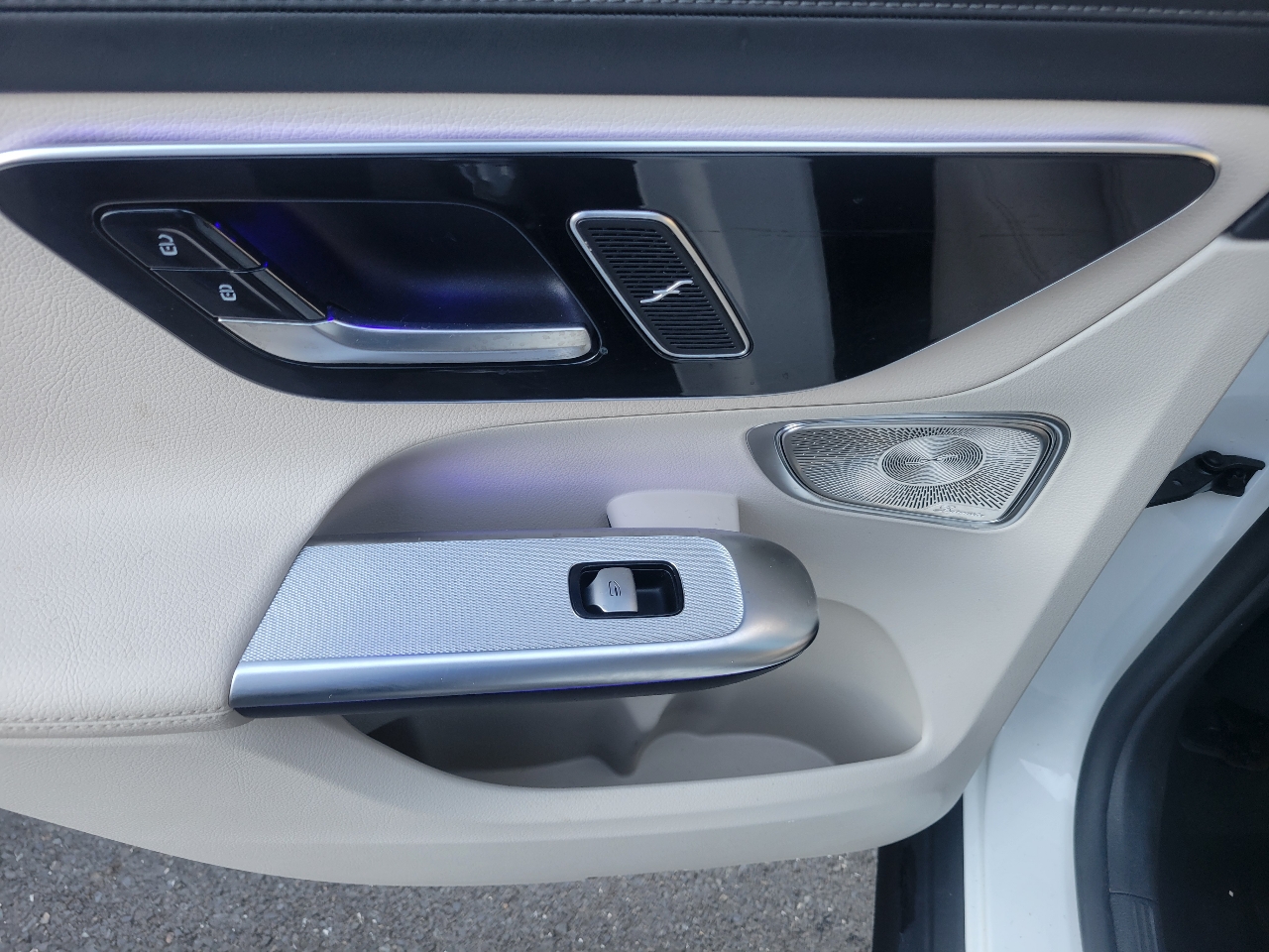 Mercedes-Benz GLC  2023