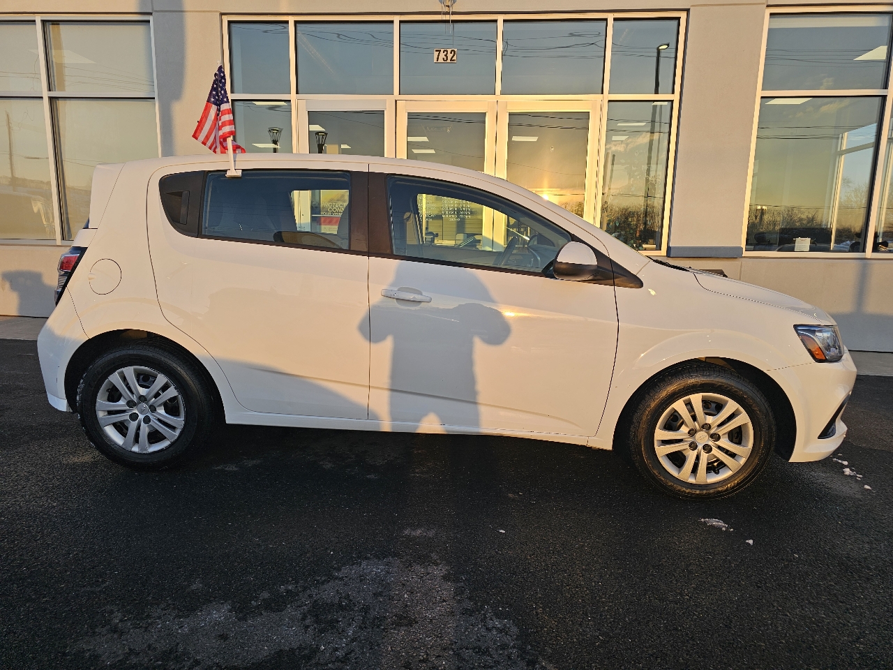 Chevrolet Sonic 5dr HB LT w/1FL 2020