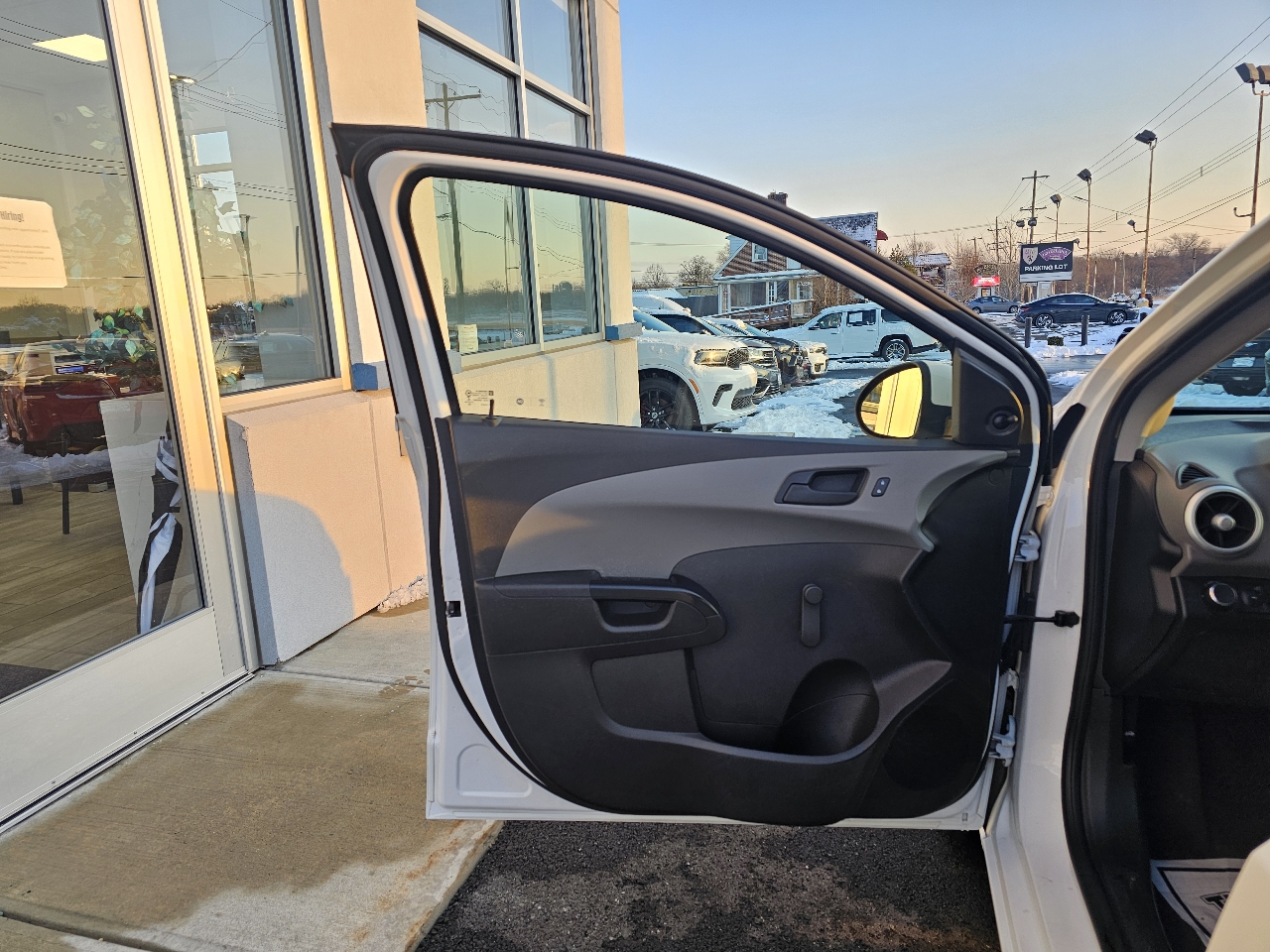 Chevrolet Sonic 5dr HB LT w/1FL 2020