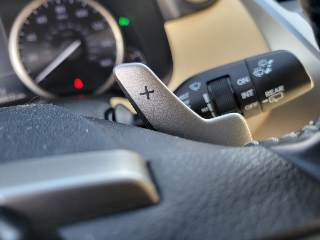 Lexus NX 300h Premium 2018