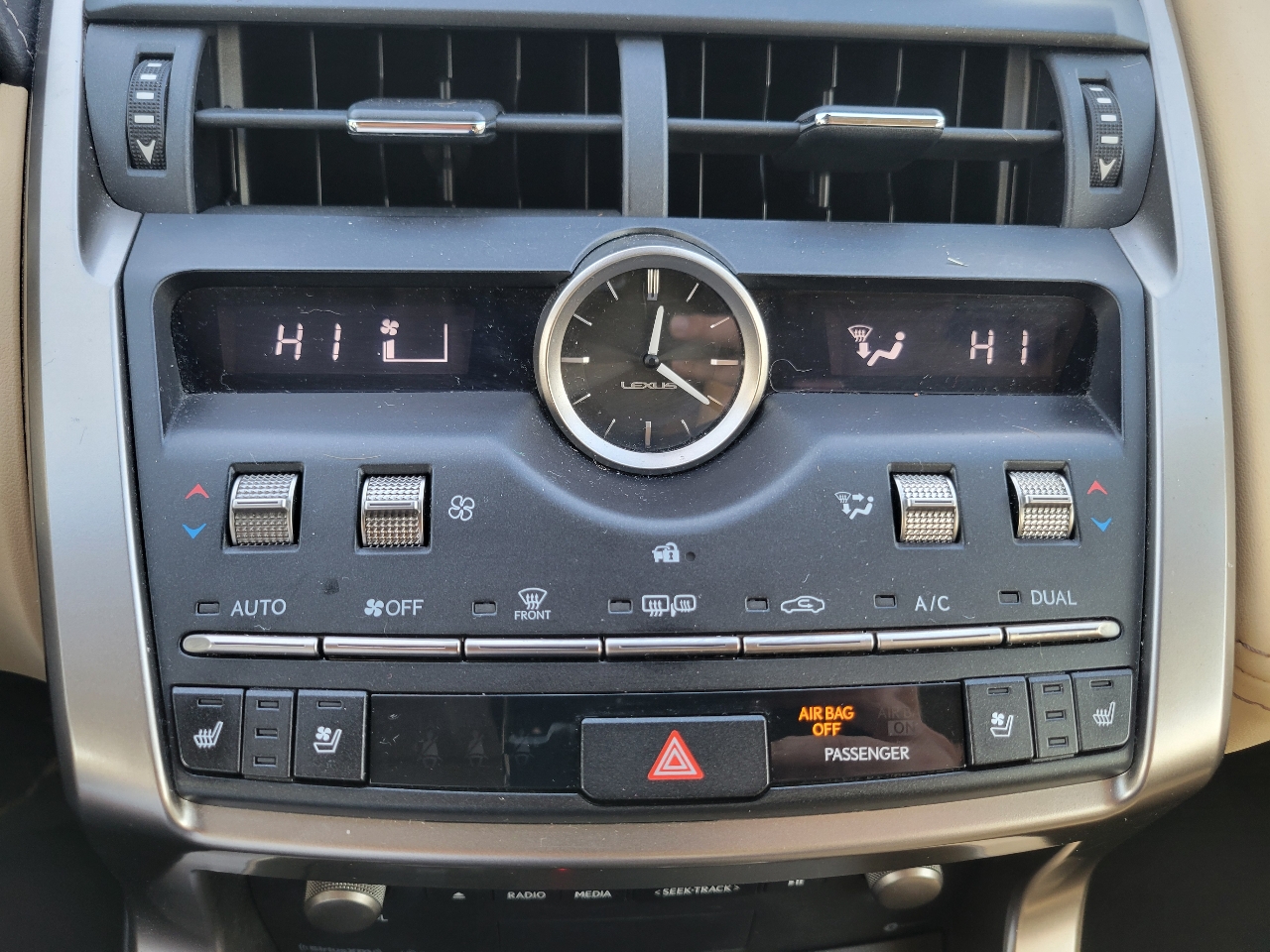 Lexus NX 300h Premium 2018