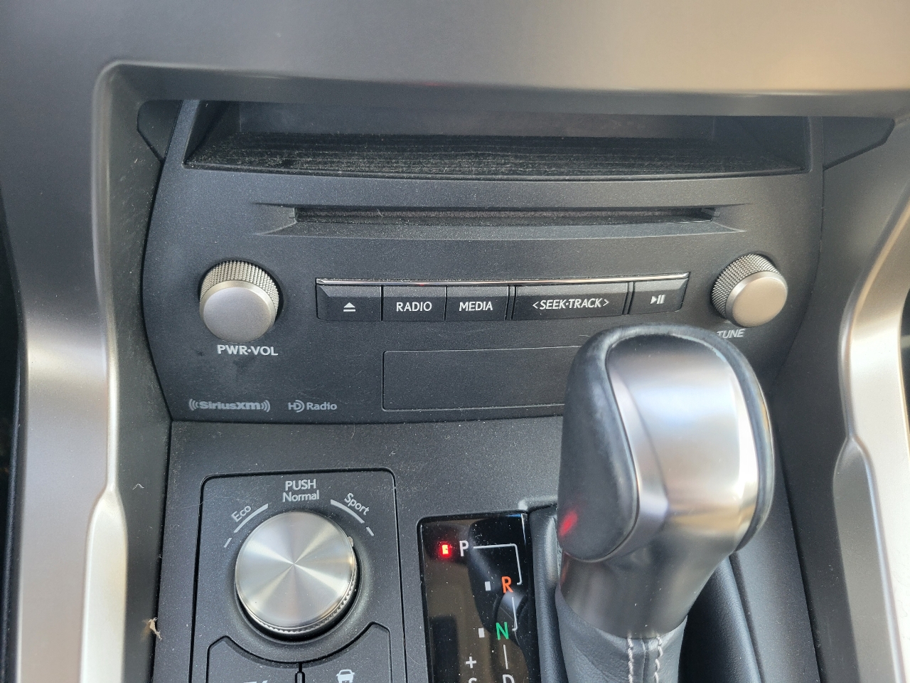 Lexus NX 300h Premium 2018