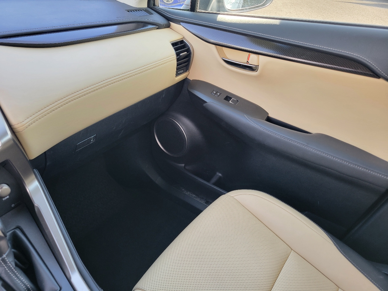 Lexus NX 300h Premium 2018