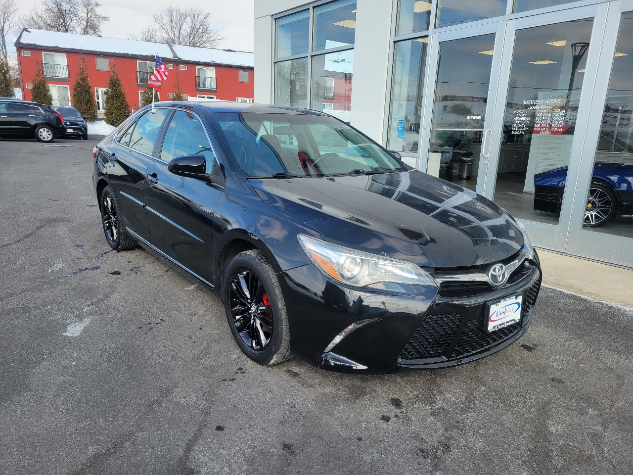 Toyota Camry SE Auto (Natl) 2017