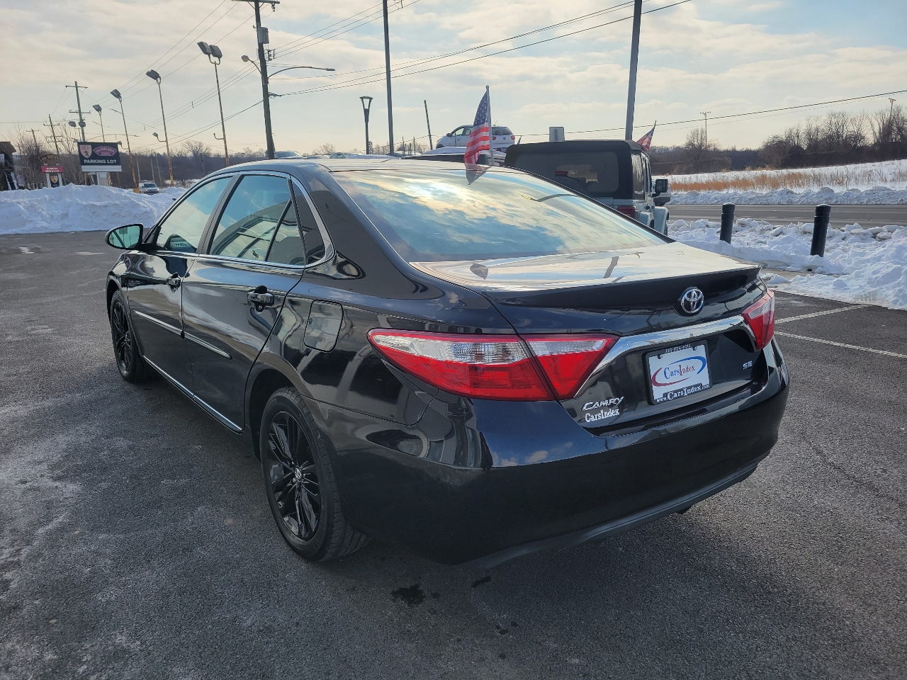 Toyota Camry SE Auto (Natl) 2017