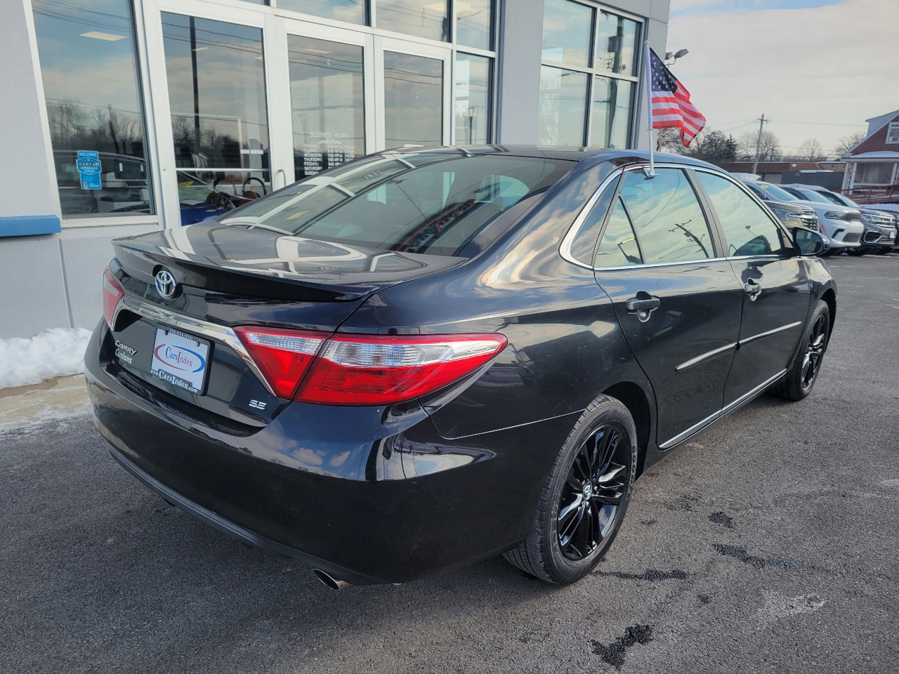 Toyota Camry SE Auto (Natl) 2017