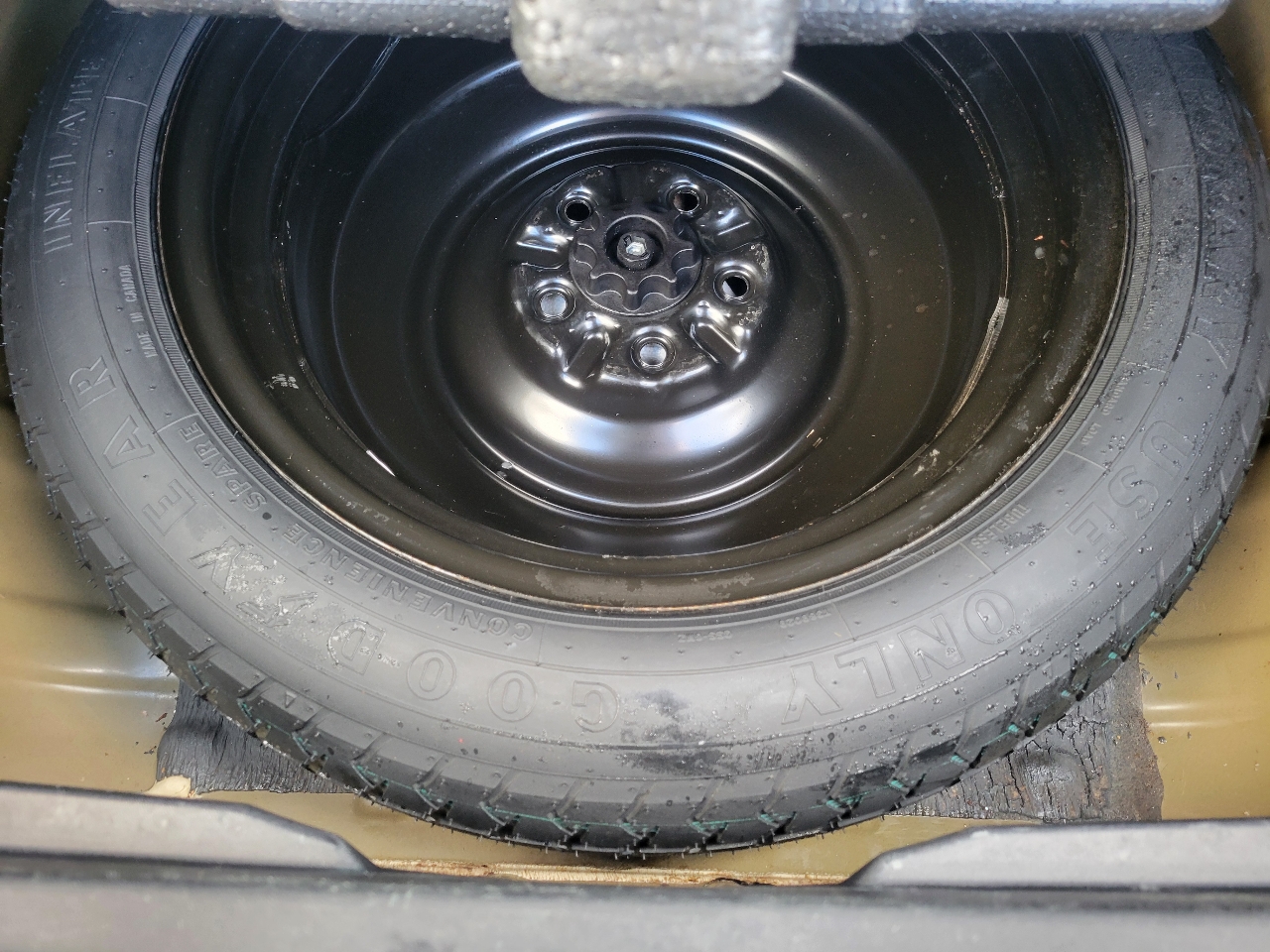 Toyota Camry SE Auto (Natl) 2017