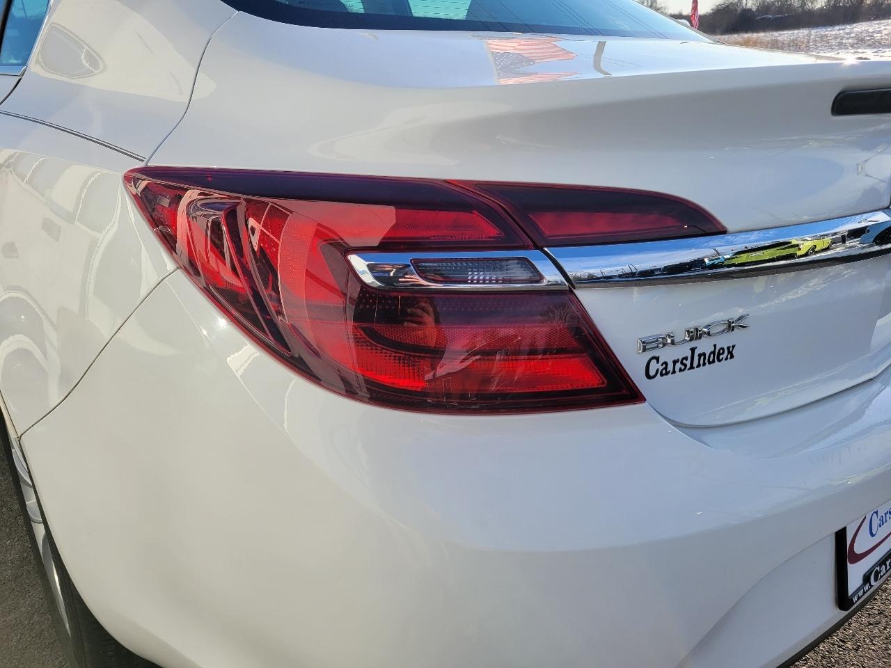 Buick Regal 4dr Sdn Turbo FWD 2016