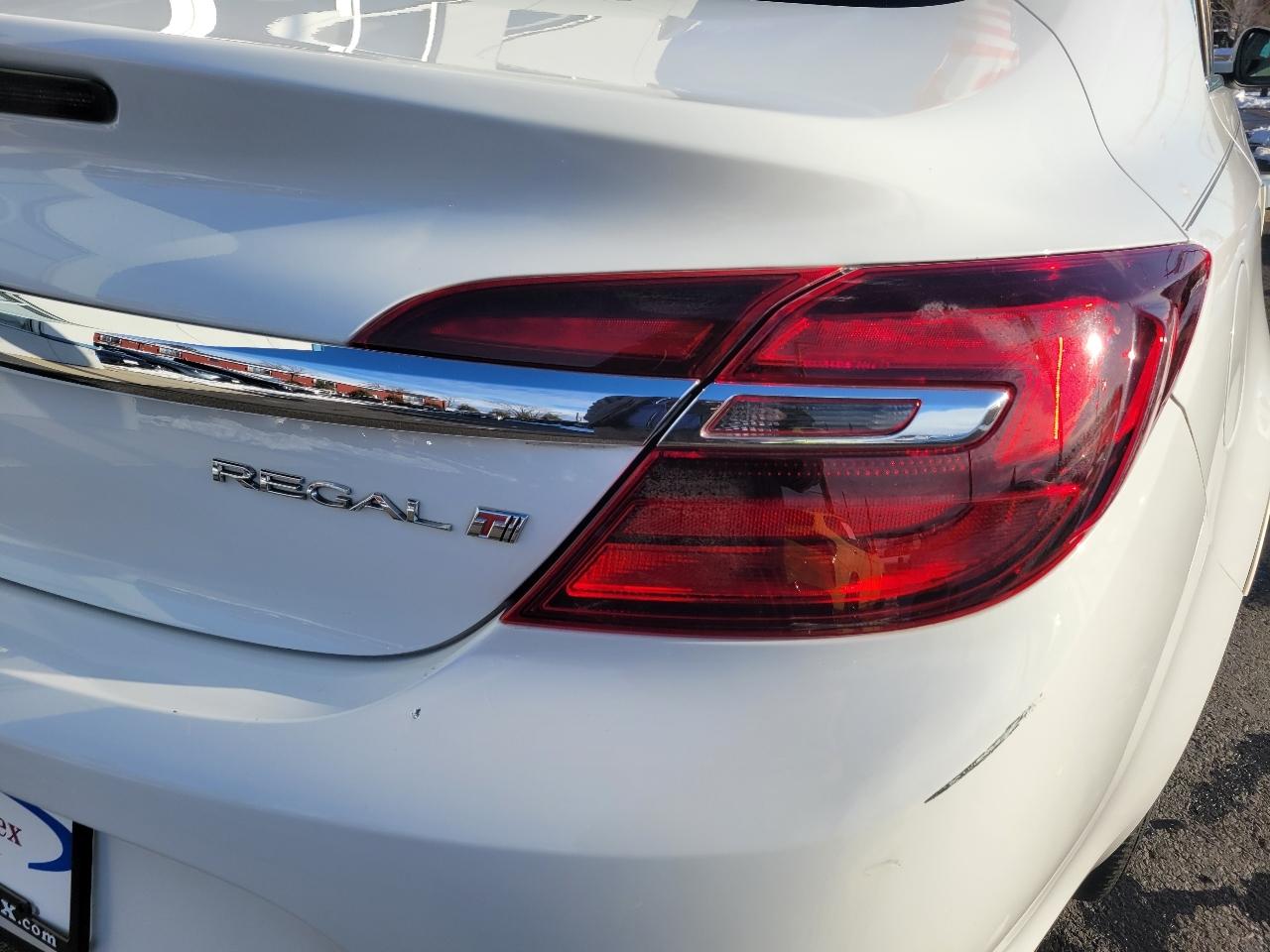 Buick Regal 4dr Sdn Turbo FWD 2016