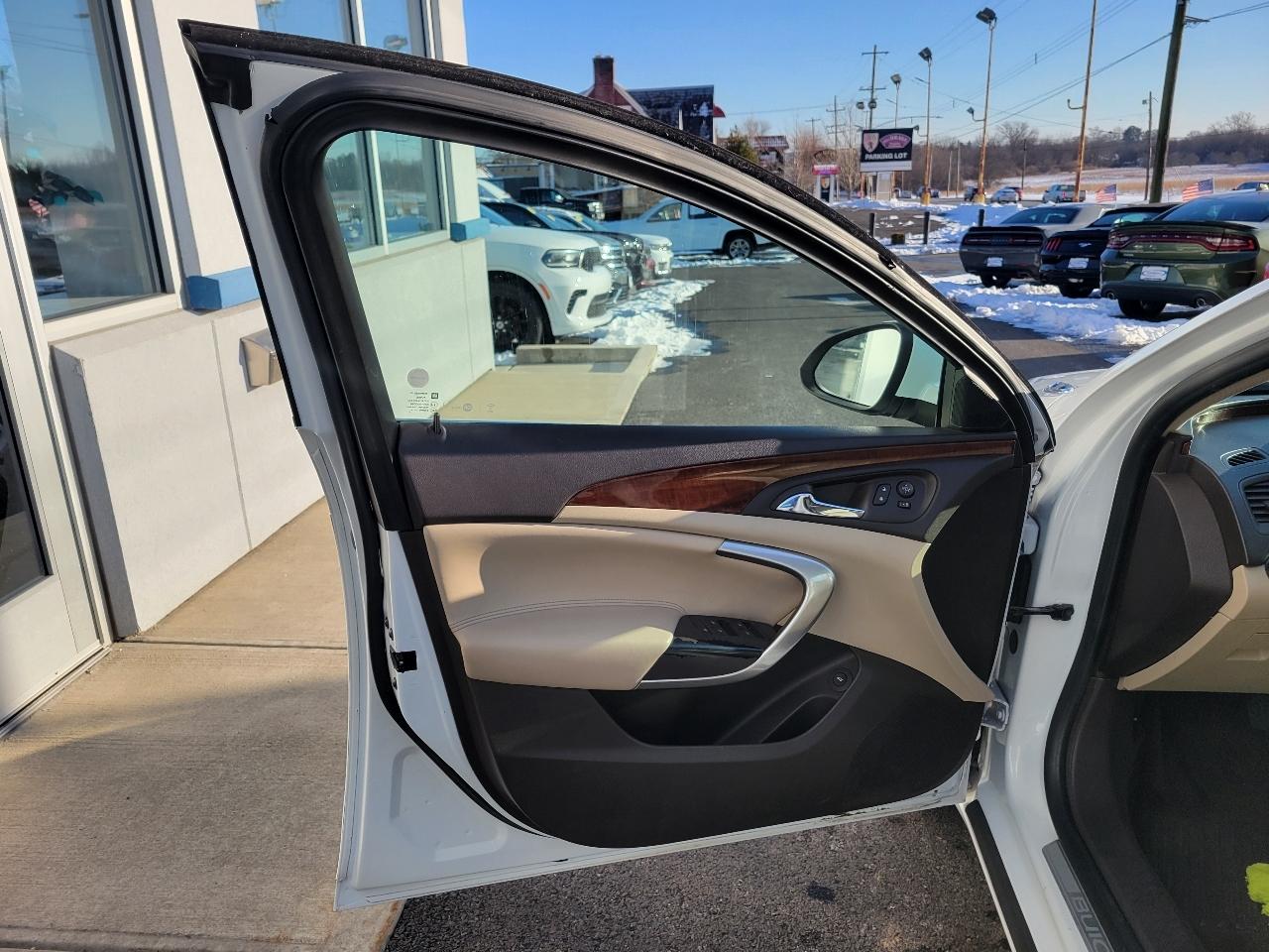 Buick Regal 4dr Sdn Turbo FWD 2016